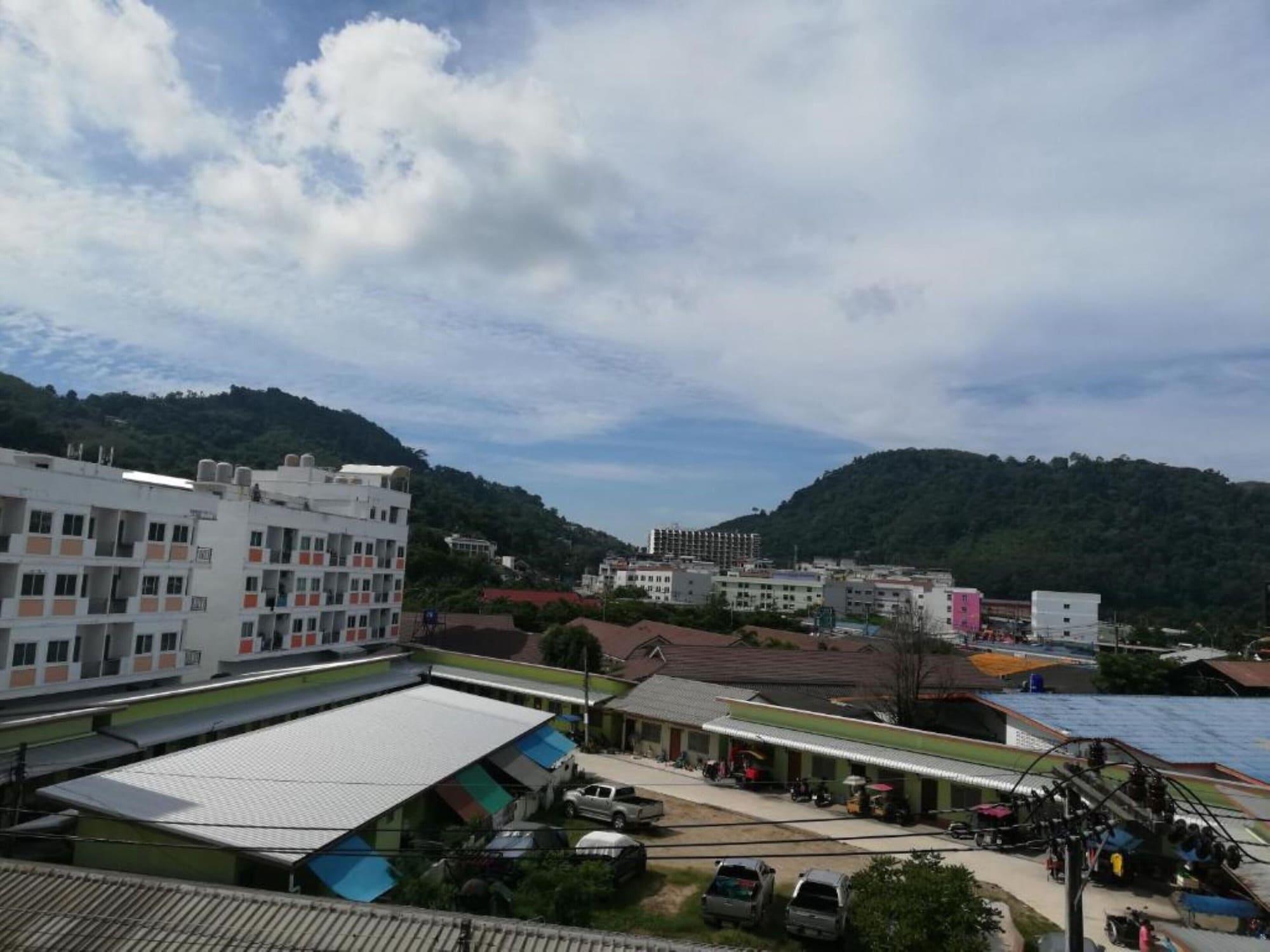 Fruit Paradise Hotel Patong Exterior foto