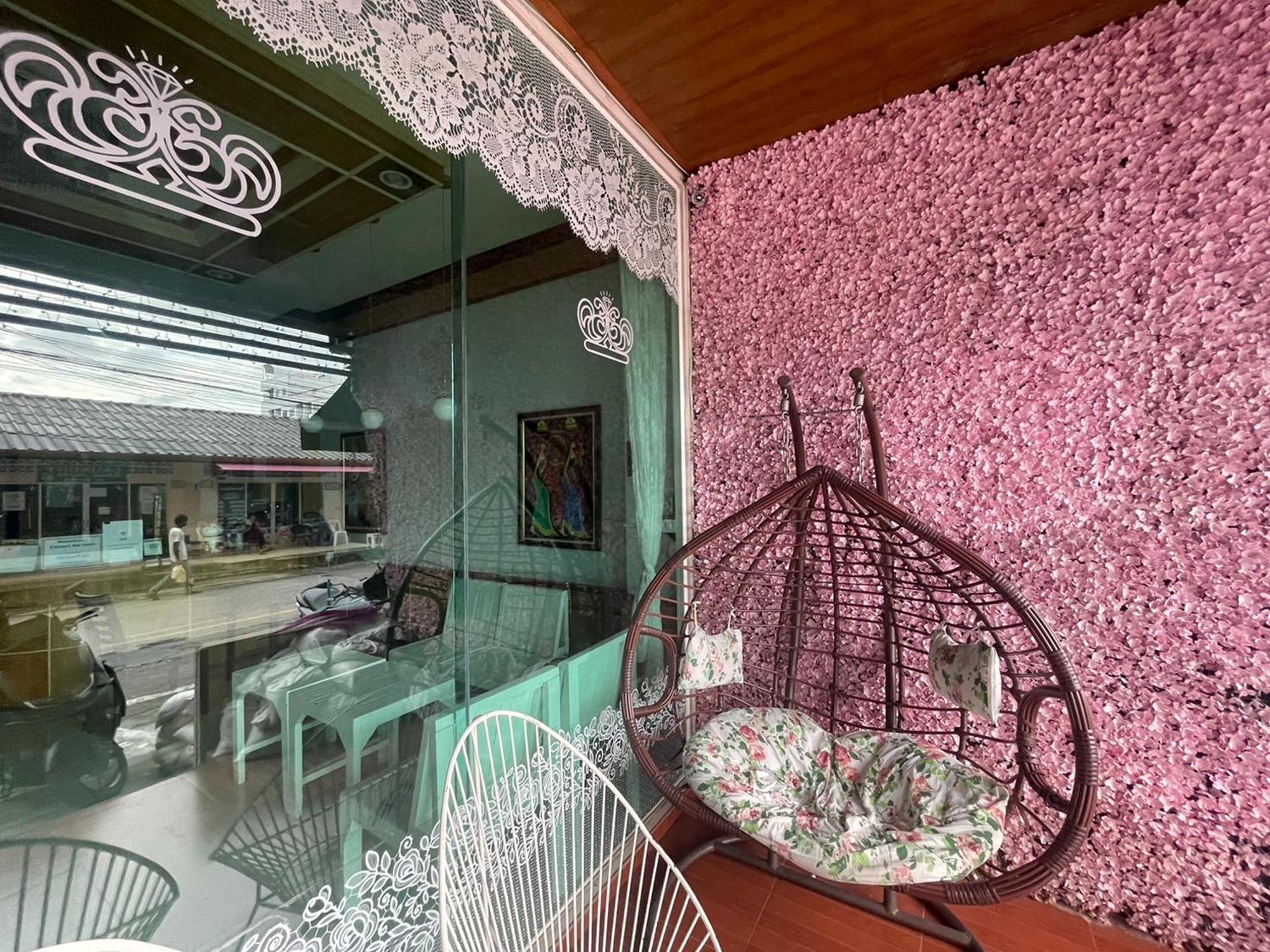 Fruit Paradise Hotel Patong Exterior foto